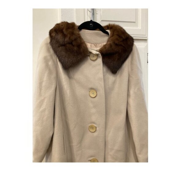 Vintage 100% Cashmere Coat Size Medium Mink Fur Collar MCM 60s 50s 3/4 Sleeves - Picture 9 of 13
